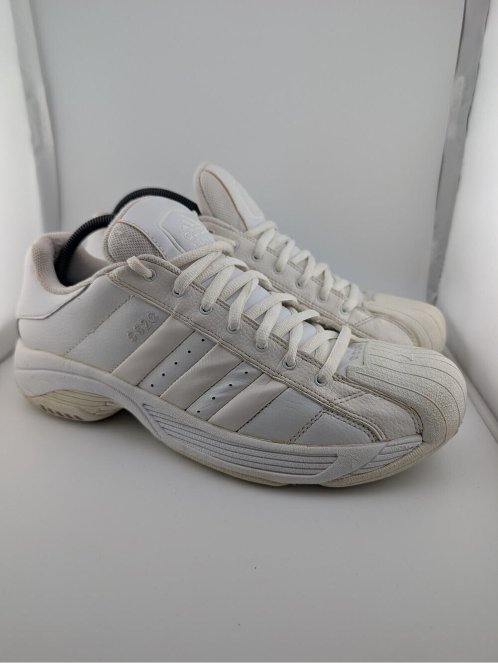 Adidas Men's Size 10.5 White Superstar SS2G Low Top Leather Sneakers